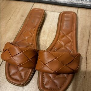 Elegant Tan Woven Slide Sandals